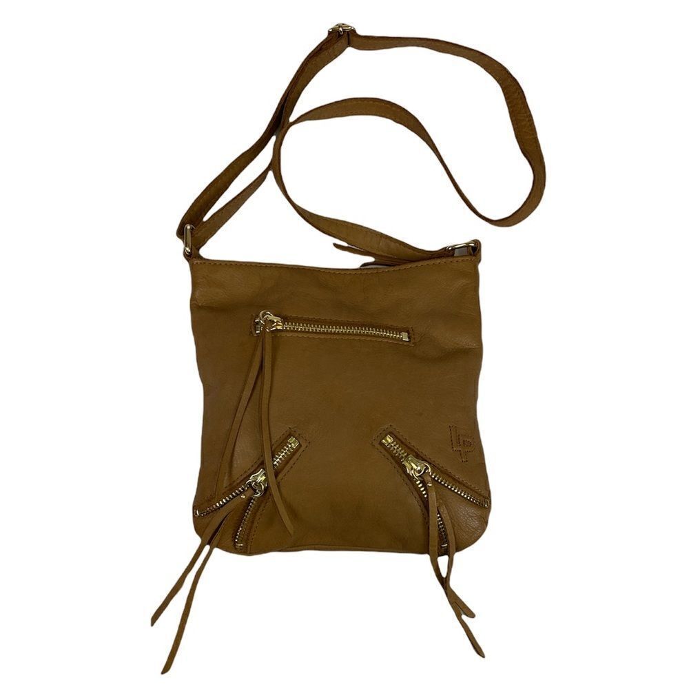 Linea‎ Pelle Tan Cross Body Zipper Purse C9